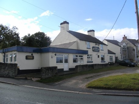 Bluebell Inn, Halkyn